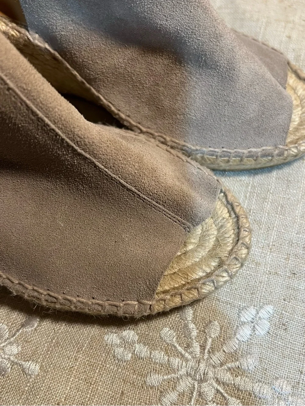 Kanna Sz 6.5 Tan Suede Espadrille Buckle Strap Wedge Sandals Made in Spain NEW